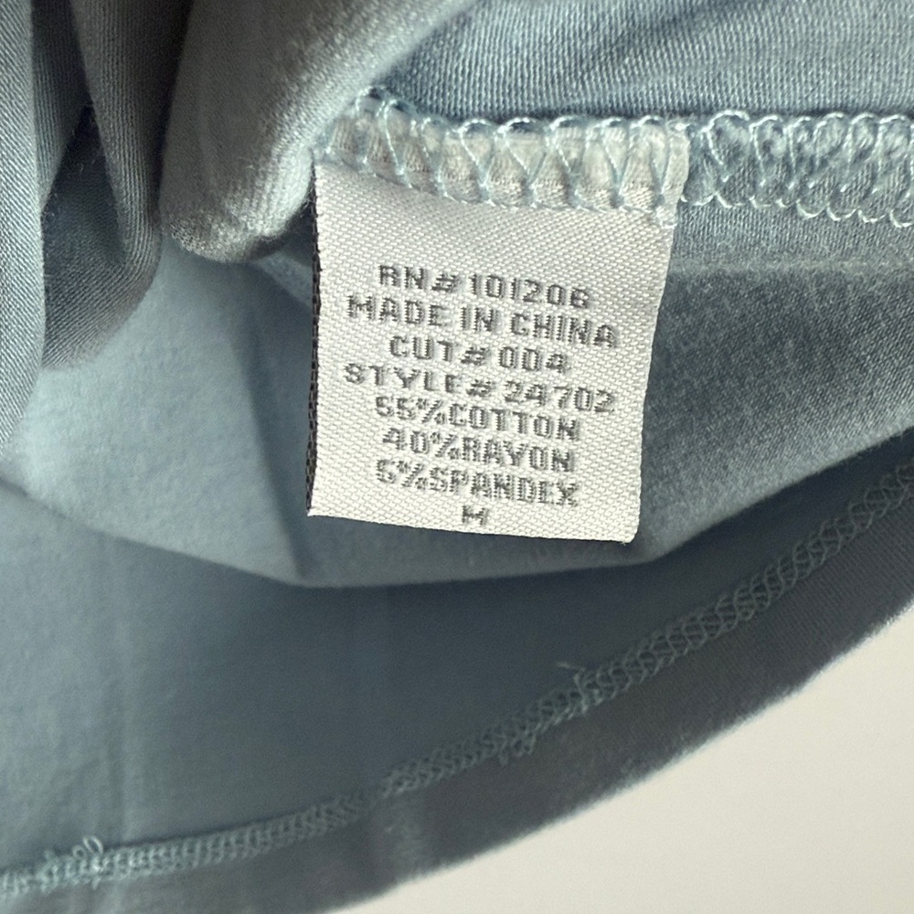 Soft Surroundings Cotton Blend Slate Blue Fitted V-neck Ruched Detail Med Top - Picture 7 of 8